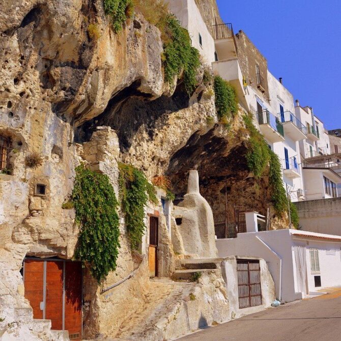 Cave places to visit in puglia
